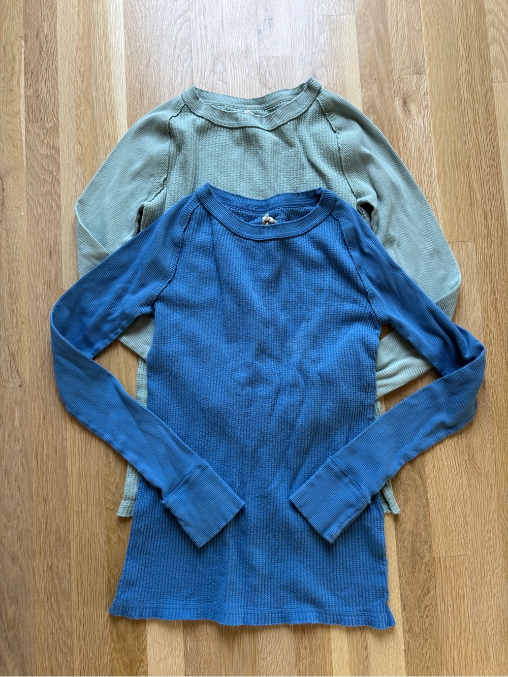 Free People Care FP Honey B Crew Neck Lot . Copenhagen blue/ Iceberg Green